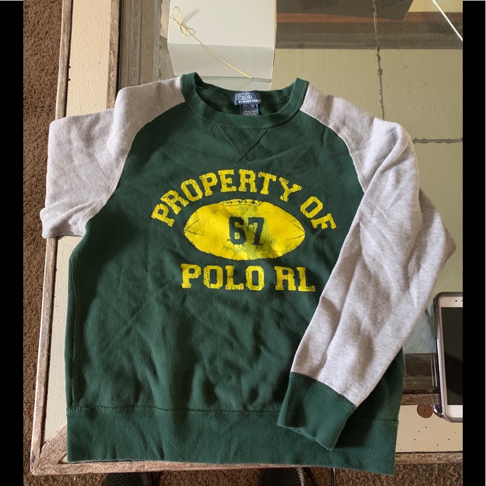 Sweatshirt